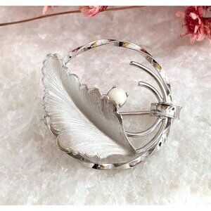 40s Vintage C.R. Co. Art Deco Faux Pearl Foliage Openwork Sterling Silver Brooch